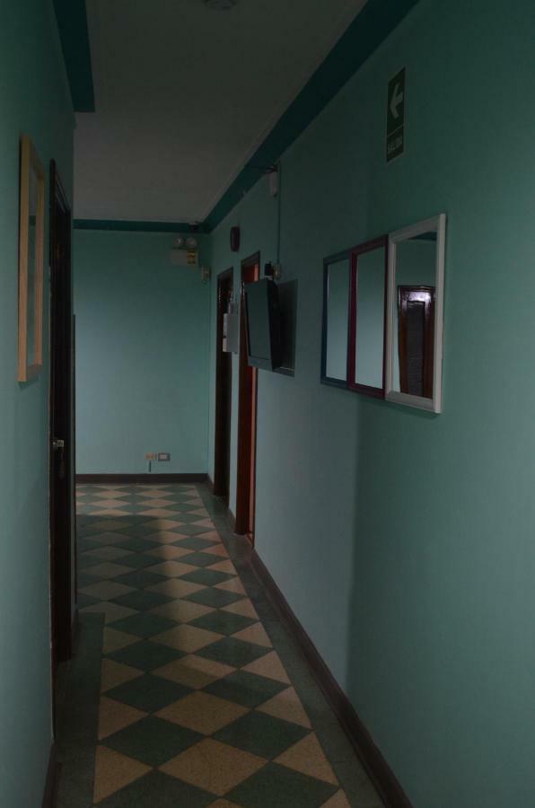 Andes Backpackers Hostel Lima Exterior foto